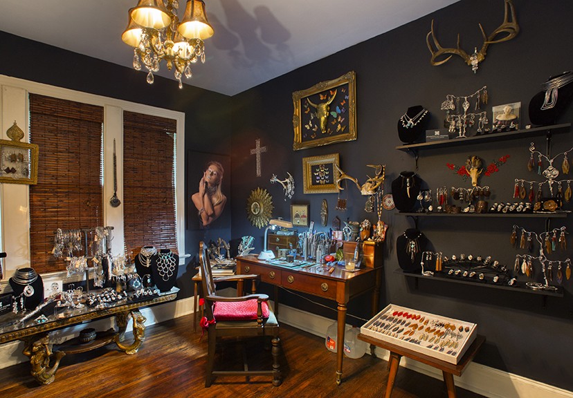Mary Elizabeth Long's home jewelry work space