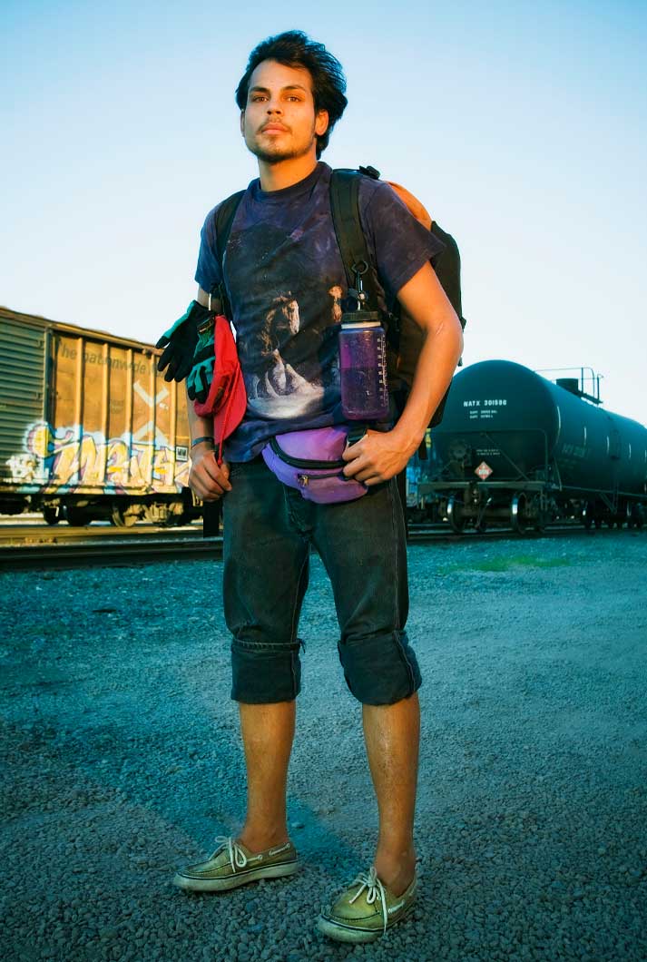 military vet Gabe Neill a hobo dealing with his PTSD by jumping trains across the US