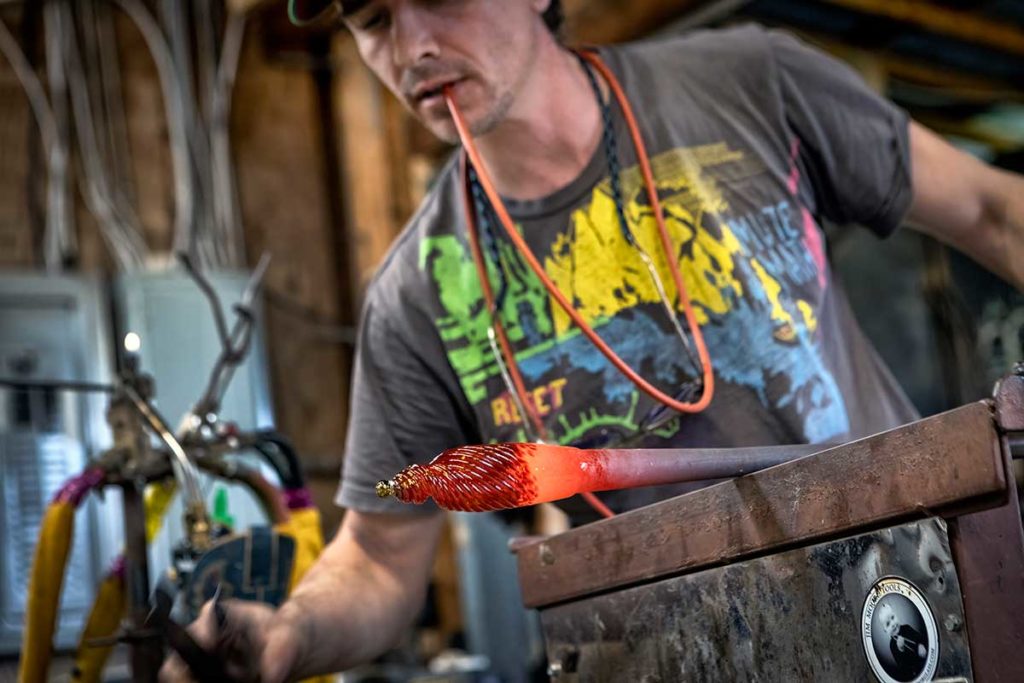 blowing glass, forming using jacks bladded tool, Michael Allison, The Creative Push